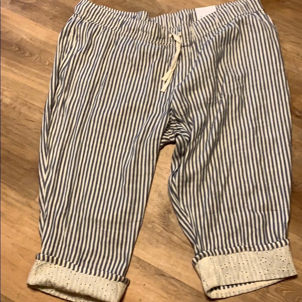 NWT lane Bryant soft crops sz 22/24 petite